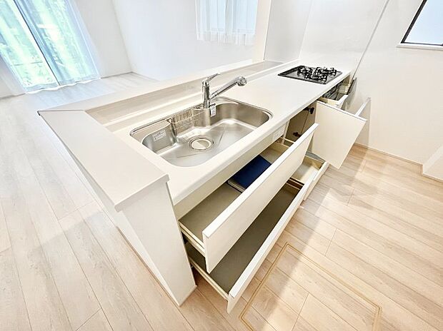 【スライド収納】使いやすさを優先したスライド式収納タイプ！