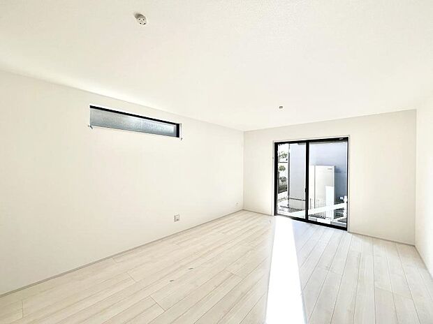 【リビングダイニング】落ち着いた雰囲気のＬＤＫは家族みんなの快適空間