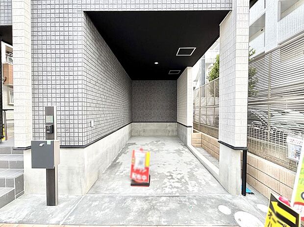 【駐車場】生活に欠かせない駐車スペース。