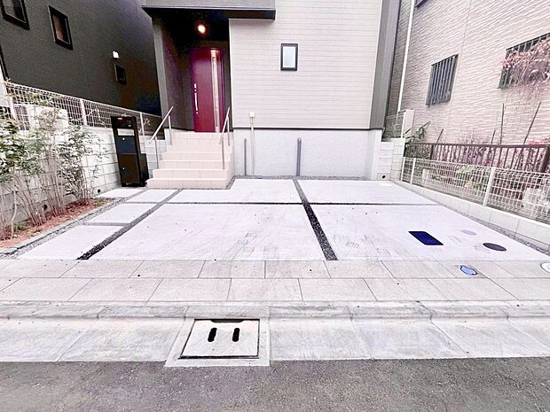 【駐車場】生活に欠かせない駐車スペース。