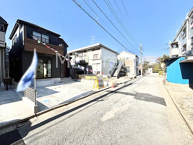 【前面道路含む現地写真】堂々完成！！ ここから始まる新生活を応援いたします！ 