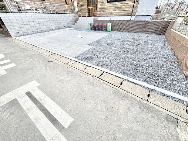 【駐車場】生活に欠かせない駐車スペース。