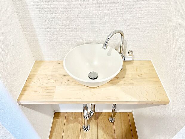 【手洗いカウンター】玄関ホールに手洗いカウンターを設けました