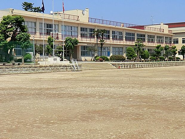 野田市立第一中学校（約1,900m）