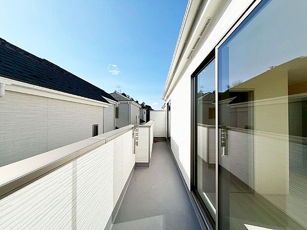 【バルコニー】風通しの良いバルコニー