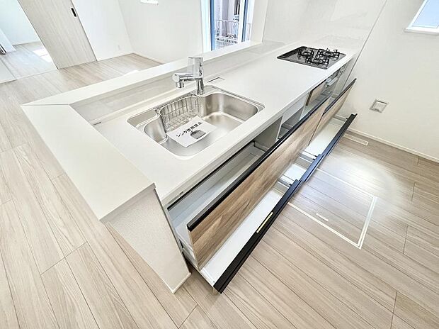 【スライド収納】使いやすさを優先したスライド式収納タイプ!