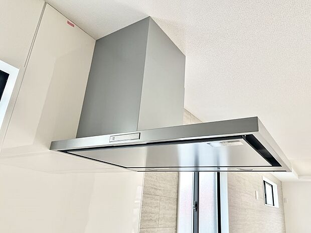 【レンジフード】基本的なお手入れはフィルターのみ！お手入れのしやすさも魅力です。