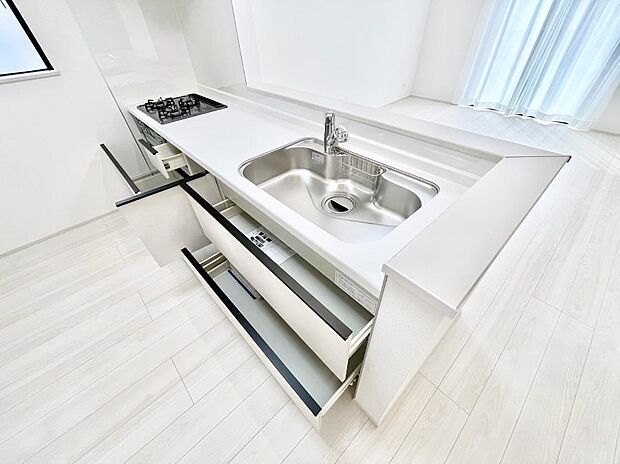 【スライド収納】使いやすさを優先したスライド式収納タイプ！