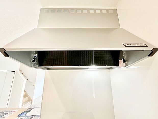 【レンジフード】基本的なお手入れはフィルターのみ!お手入れのしやすさも魅力です。