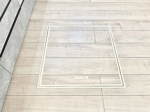 【床下収納】床下収納付き！日用品・非常用品の収納にも大活躍。