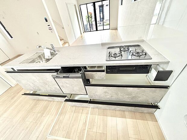 【スライド収納】使いやすさを優先したスライド式収納タイプ!