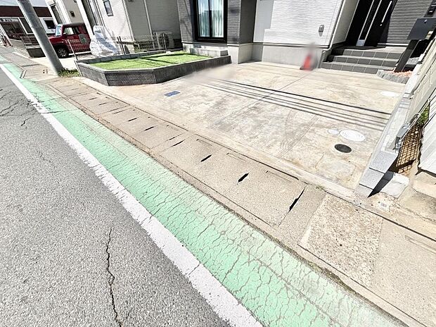 【駐車場】並列２台駐車可能なゆとりのカースペース 