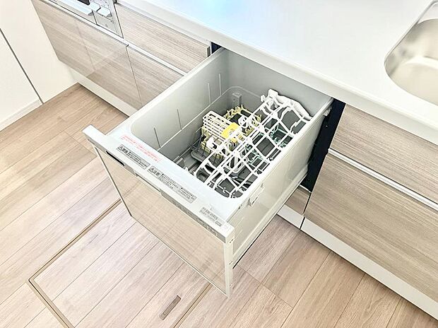 【食洗機】面倒なお片づけは食洗機にお任せ！家事の負担が減って、時間にも気持ちにもゆとりができます。