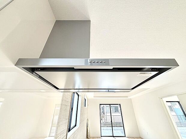 【レンジフード】基本的なお手入れはフィルターのみ！お手入れのしやすさも魅力です。