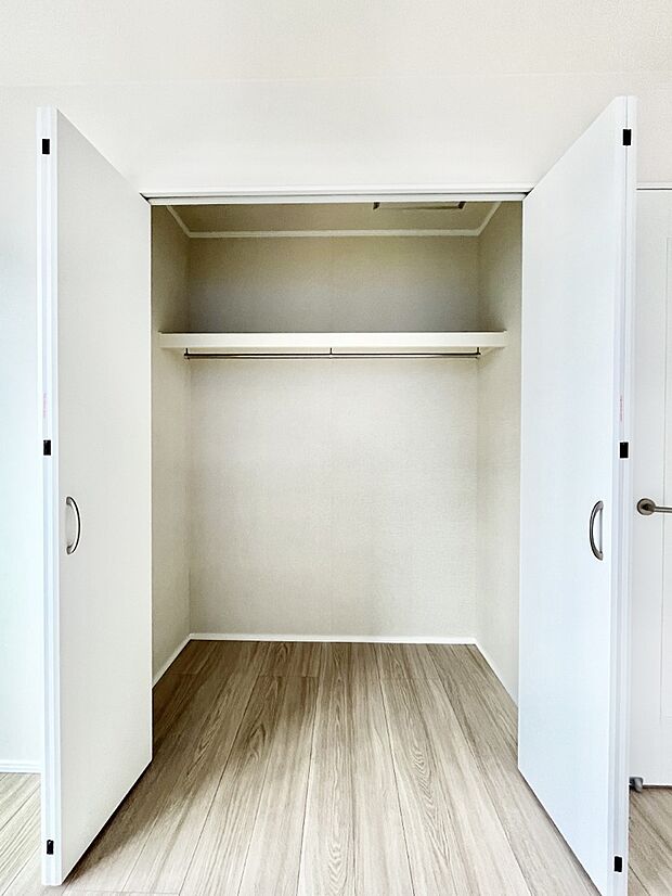 【収納】全居室クローゼット付き