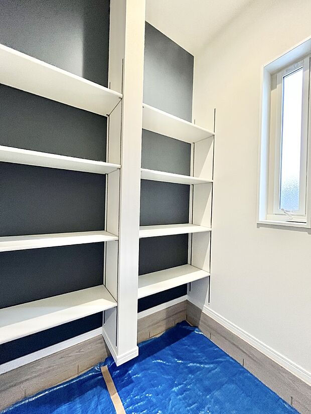 【収納】シューズインクローク付き!雨具やベビーカーも置けます。