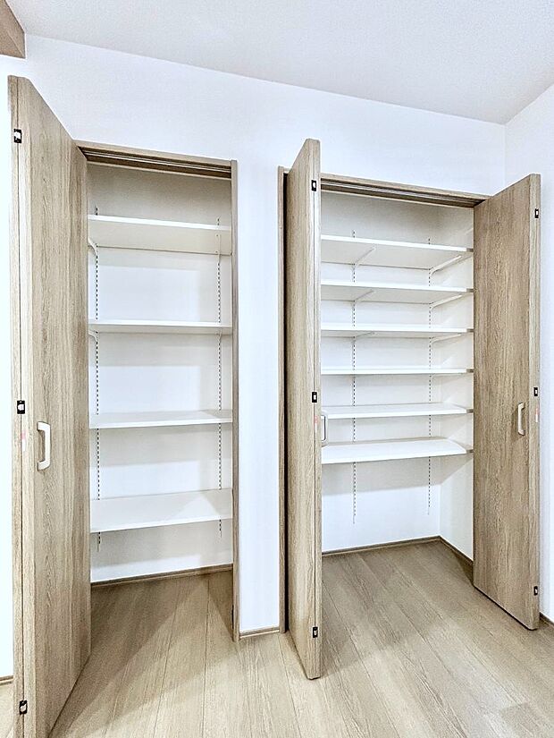 【パントリー】キッチンにはパントリー!食材のストックはもちろん、日用品の収納など使い方はいろいろ!