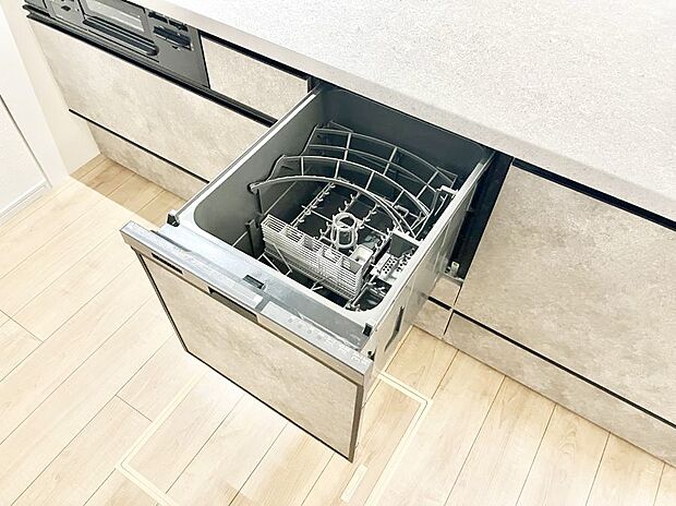 【食洗機】面倒なお片づけは食洗機にお任せ！家事の負担が減って、時間にも気持ちにもゆとりができます。