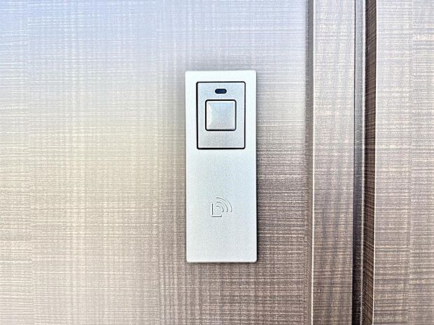 【玄関】ラクラク開錠!スマートコントロールキー。