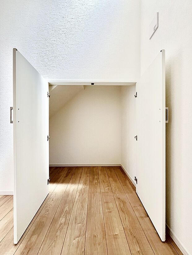 【収納】リビング収納。散らかりがちなリビングもスッキリと保てますね。