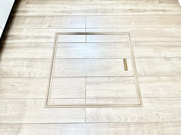 【床下収納】床下収納付き!日用品・非常用品の収納にも大活躍。