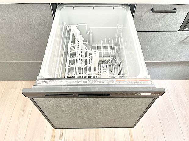 【食洗機】面倒なお片づけは食洗機にお任せ！家事の負担が減って、時間にも気持ちにもゆとりができます。