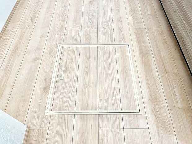 【床下収納】床下収納付き！日用品・非常用品の収納にも大活躍。