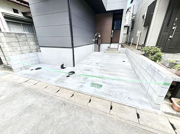 【駐車場】生活に欠かせない駐車スペース。