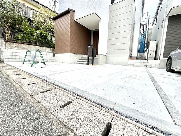 【駐車場】生活に欠かせない駐車スペース。