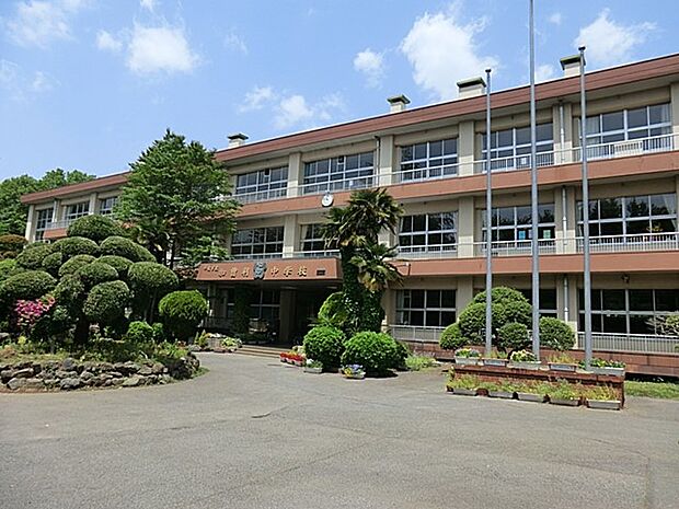 千葉市立加曽利中学校(約800m)