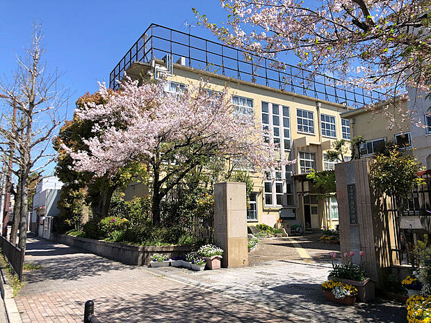 京都市立烏丸中学校(約1,440m)
