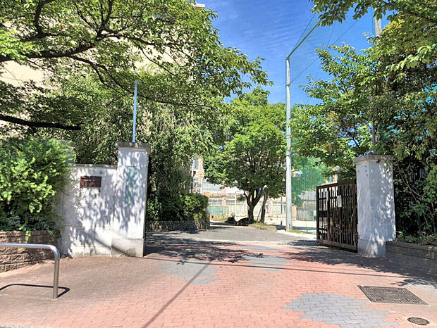 京都市立下鴨中学校(約480m)