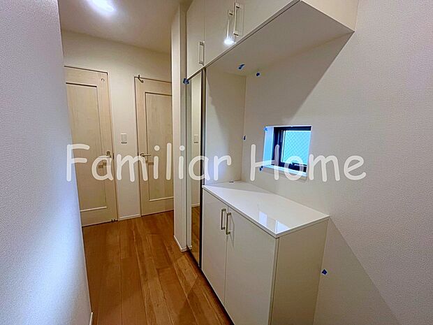 【玄関収納】玄関　収納付きの玄関ですっきり片付けることが出来ます。