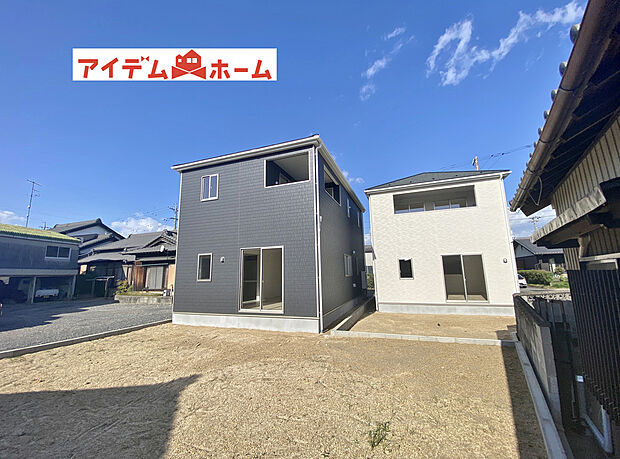 ●○●○全体外観写真○●○●
平日の案内も可能です♪
お気軽にお問い合わせください!