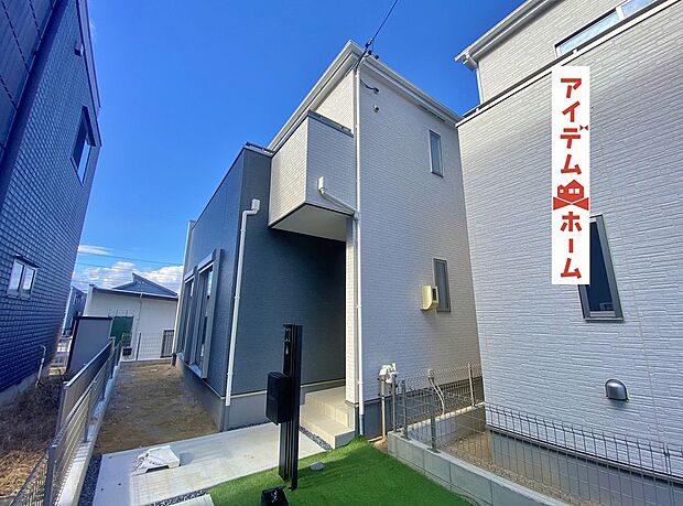 ●○●○1号棟外観写真○●○●
　　　平日の案内も可能です♪
　お気軽にお問い合わせください！
