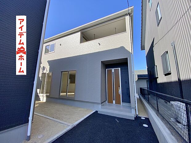 ●○●○2号棟外観写真○●○●
平日の案内も可能です♪
お気軽にお問い合わせください!