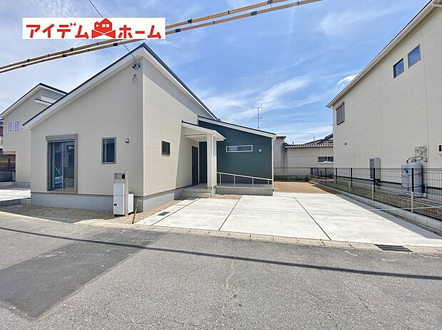 ●○●○2号棟外観写真○●○●
平日の案内も可能です♪
お気軽にお問い合わせください!