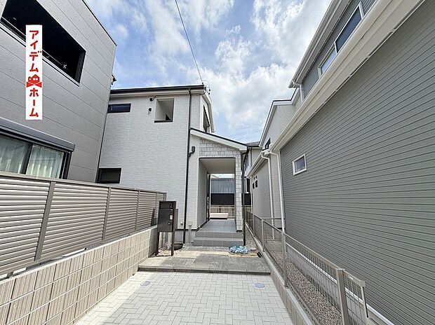 ●○●○4号棟外観写真○●○●
平日の案内も可能です♪
お気軽にお問い合わせください!