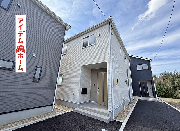 ●○●○4号棟外観写真○●○●
平日の案内も可能です♪
お気軽にお問い合わせください!