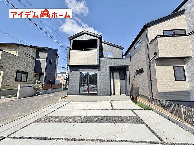 ●○●○1号棟外観写真○●○●
　　　平日の案内も可能です♪
　お気軽にお問い合わせください！

