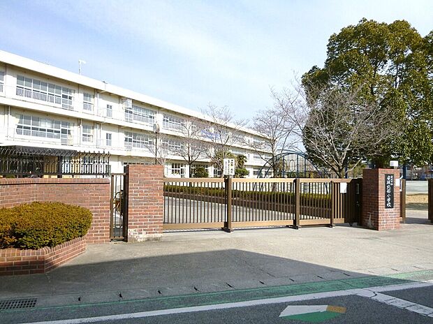 安城市立安城北部小学校（約1,400m）