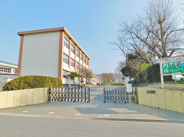 幸田町立中央小学校（約1,000m）
