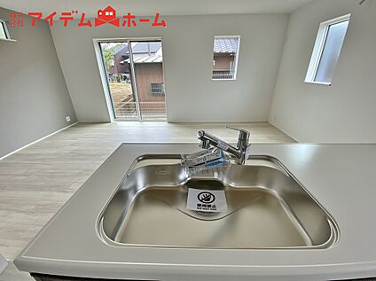 浄水器内蔵型水栓