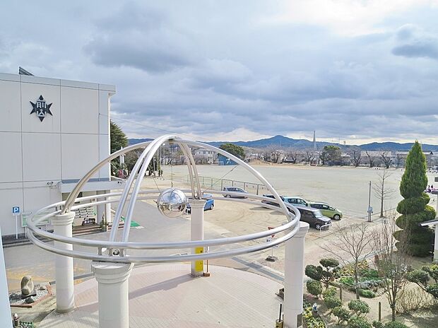 豊田市立前山小学校（約350m）