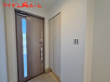 玄関(1号棟)