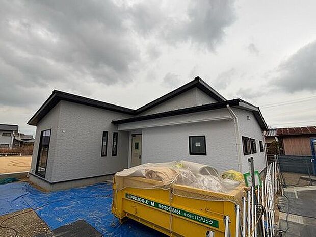 【現地外観写真】【ネットから即日予約受付中♪】
2月撮影
まもなく完成予定!
完成前からも平日・土日共にご見学可能です☆彡