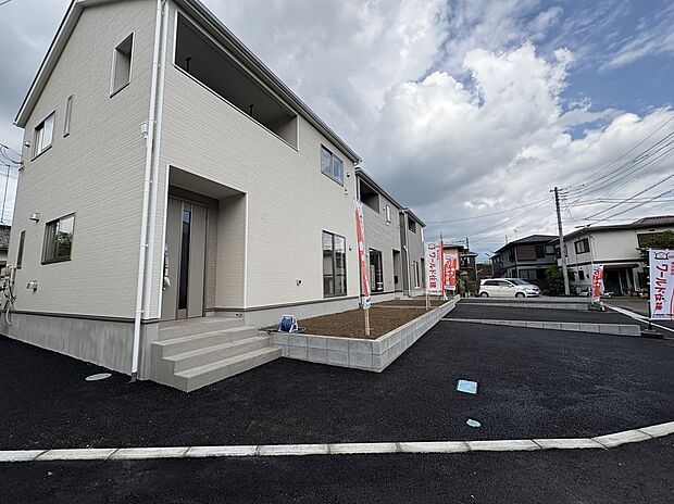 スタイリッシュかつシンプルなデザインで、飽きのこないデザインです