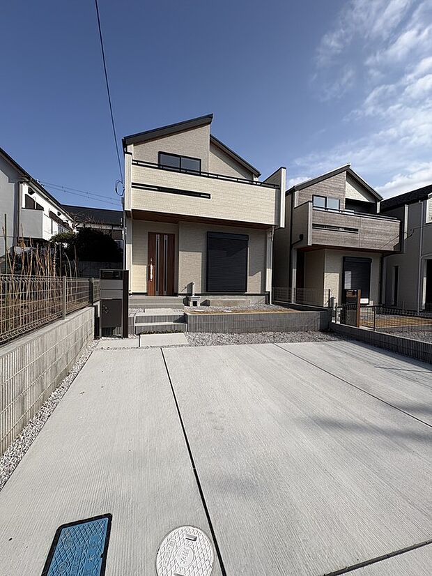 【ゆとりのある敷地】全棟並列駐車2台可能なゆとりのある敷地です