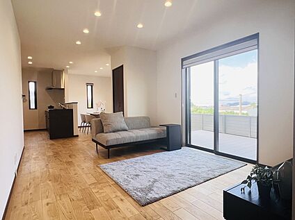 【レガーレ古賀千鳥3号地】リビング