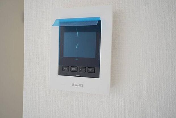 【その他内観】防犯性、セキュリティ対策に安心できるテレビモニター付きインターフォンです。セールスマン対策にもなり安心できます。